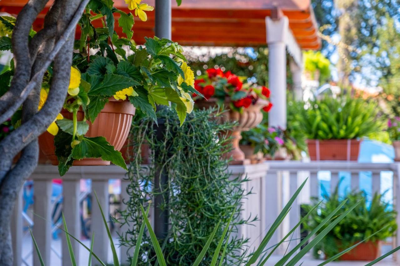 Apartments Villa Camellia - Adults Only Supetar Luaran gambar
